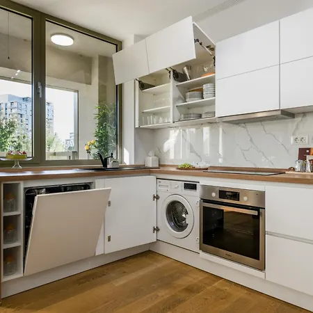 Mido Green Apartment With Private Parking & Self-Check-In Bucharest Exterior photo